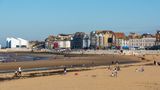 A picture of Margate Sands beach with the Turner Contemporary and other buildings in the background.